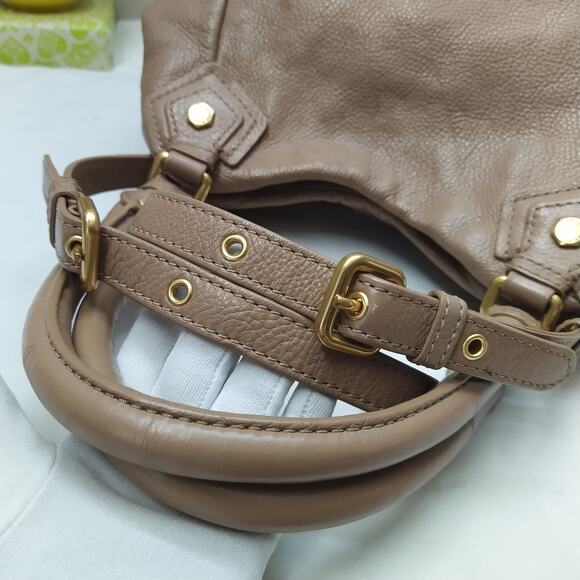 Marc by Marc Jacobs Classic Q Taupe Brown Pebbled Leather Shoulder Bag - Picture 8 of 16